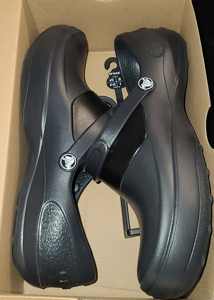 Women's crocs